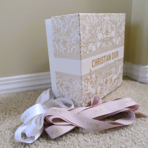 Christian Dior empty box with ribbons. New - Picture 7 of 9